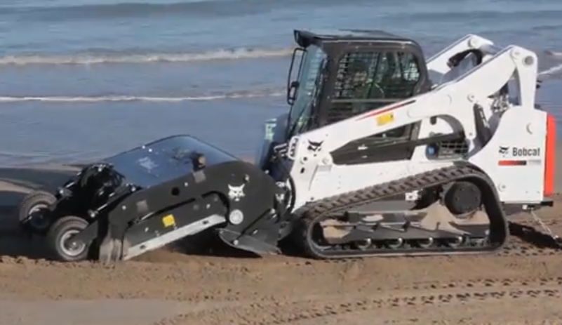 山猫沙滩清扫车