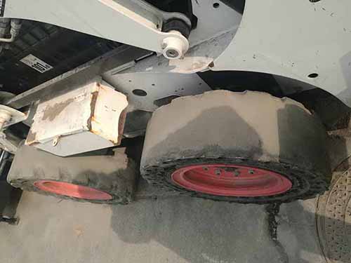 二手山猫s185车轮 二手山猫s185车轮